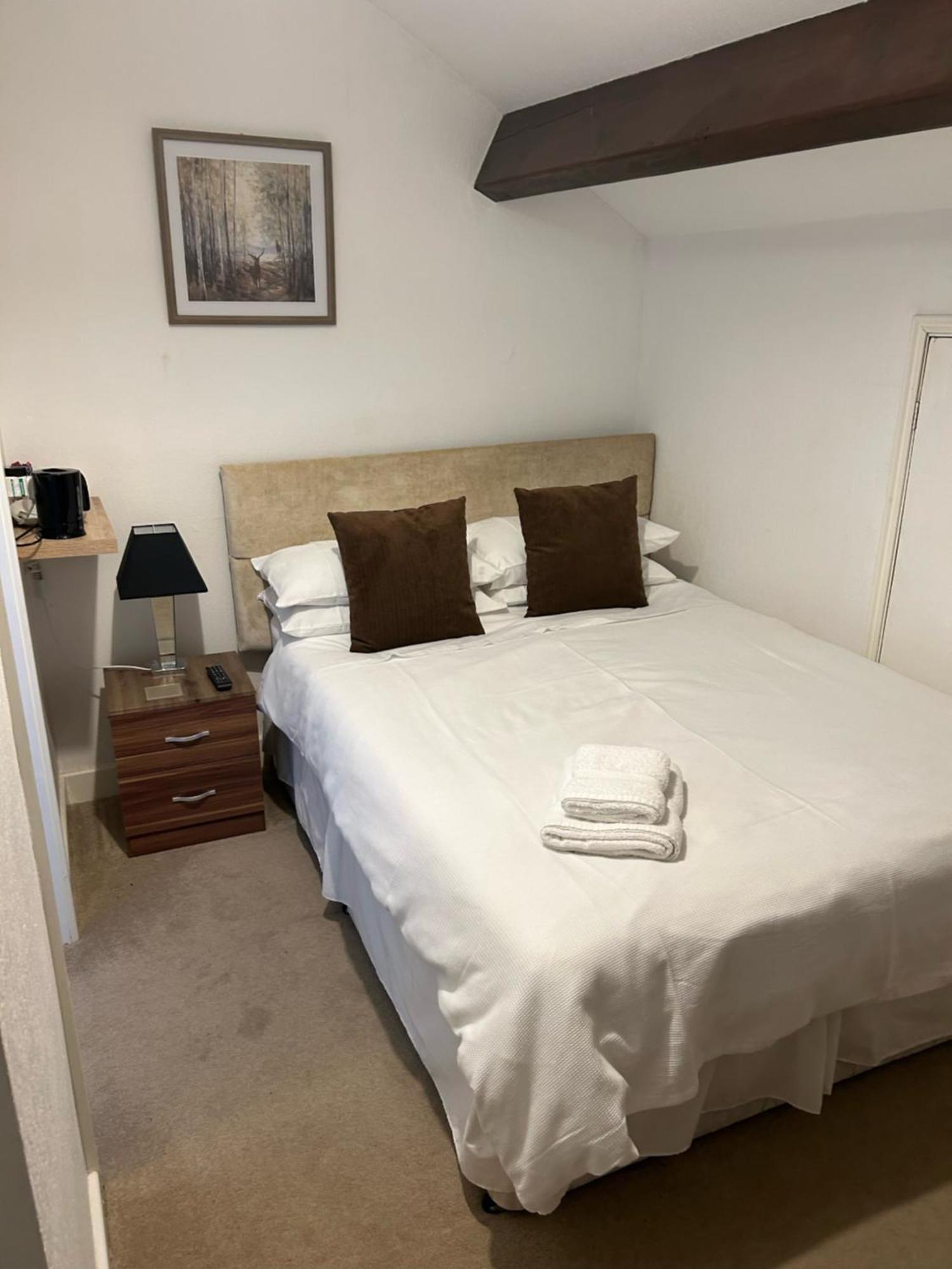 Rooms At The Bush Wigton Bagian luar foto
